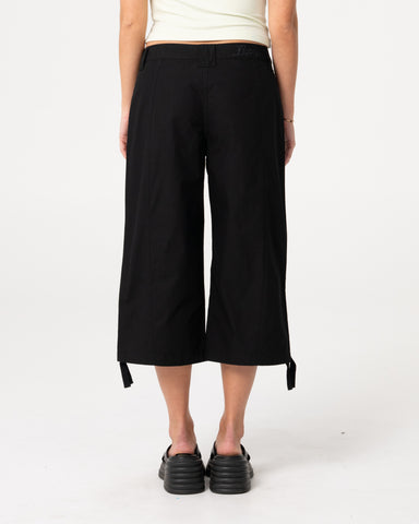Cameron Low Rise Relaxed Capri Pant