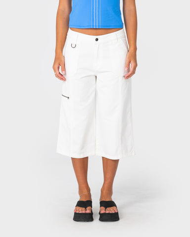 It Gyrl Low Rise Capri Cargo Pant