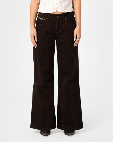 Ollie Low Rise Wide Carpenter Pant