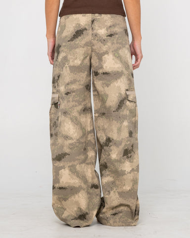 Camoozy Low Rise Cargo Pant