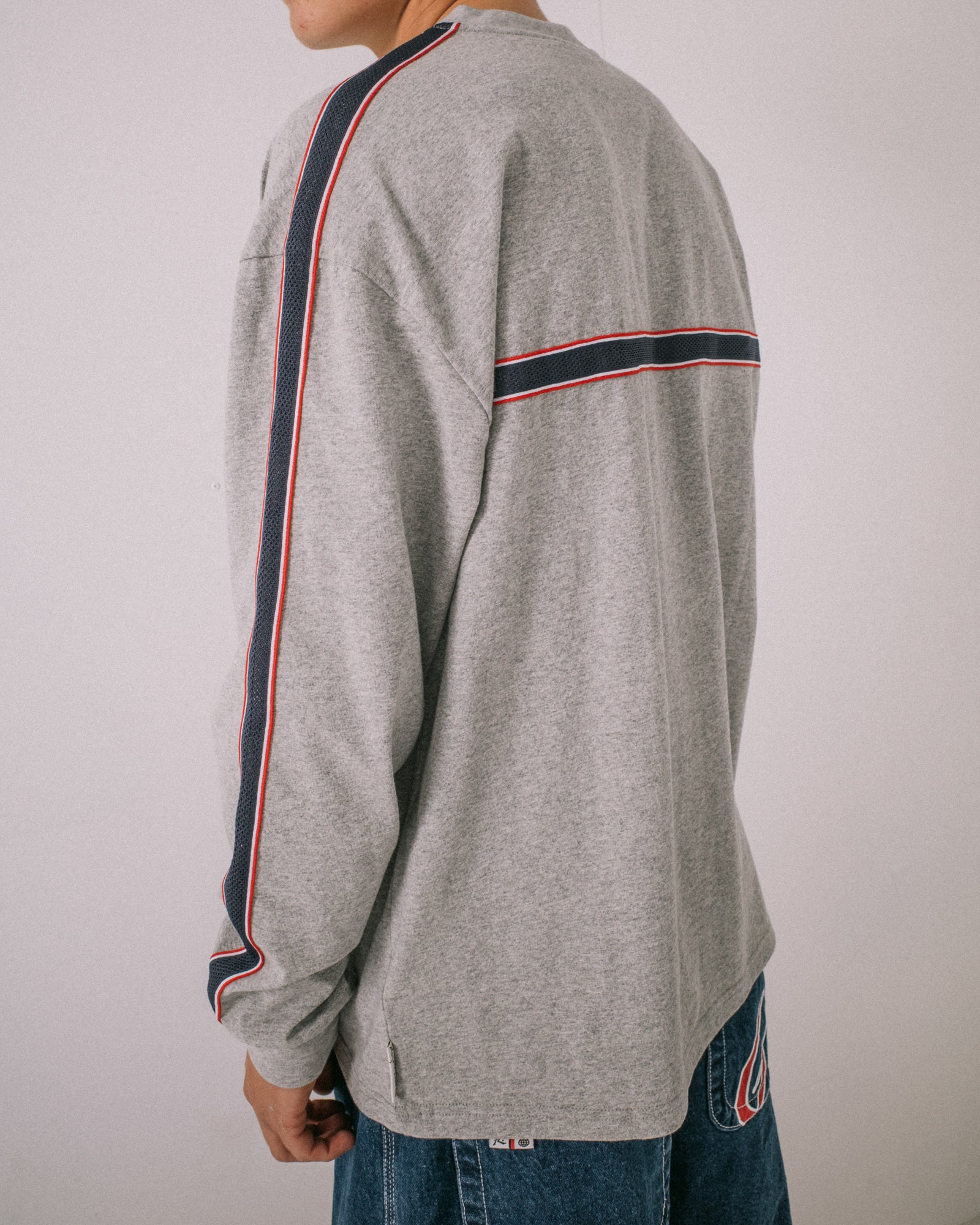 V-Money Long Sleeve Tee | Rusty USA